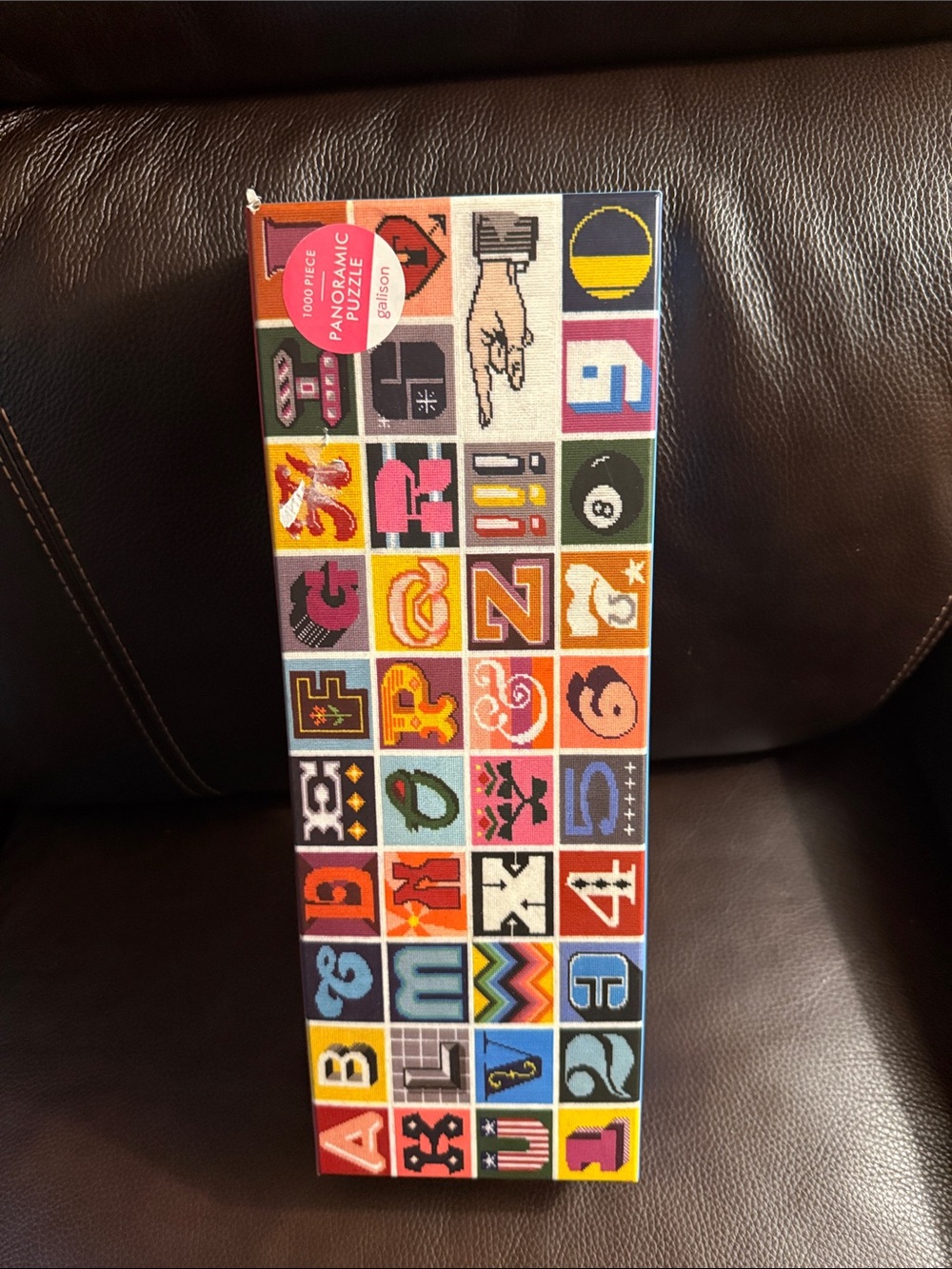 Galison needlepoint from A to Z. 1000 pieces